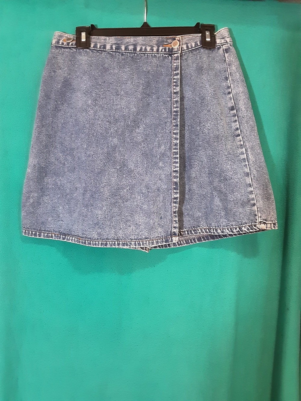 Bill Blass Classic Blue Denim Mini Skort - Shorts+Skirt=Skort